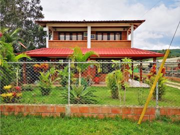 CASA CAMPESTRE EN VENTA, PAVAS, LA CUMBRE, VALLE DEL CAUCA