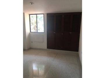 SE VENDE AMPLIO APARTAMENTO EN VILLA SANTOS SOMBRA
