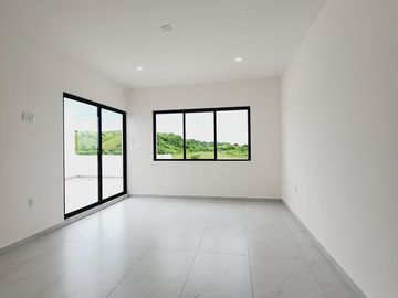 Casa en VENTA con recamara en planta baja Fracc LOMAS DE LA RIOJA