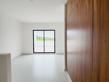 Casa en VENTA con recamara en planta baja Fracc LOMAS DE LA RIOJA