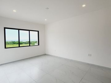Casa en VENTA con recamara en planta baja Fracc LOMAS DE LA RIOJA