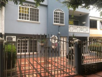 CASA EN VENTA/BARRIO LA PRADERA MONTEROA