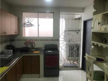 CASA EN VENTA/BARRIO LA PRADERA MONTEROA