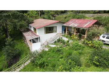 VENTA DE CASA CAMPESTRE EN SALENTO, QUINDO, COLOMBIA