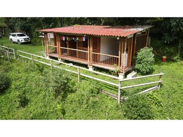 VENTA DE CASA CAMPESTRE EN SALENTO, QUINDO, COLOMBIA