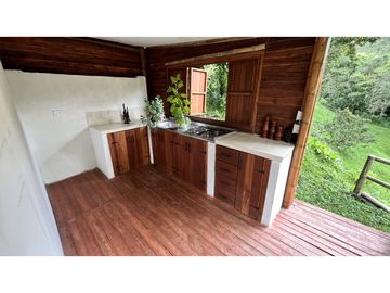VENTA DE CASA CAMPESTRE EN SALENTO, QUINDO, COLOMBIA