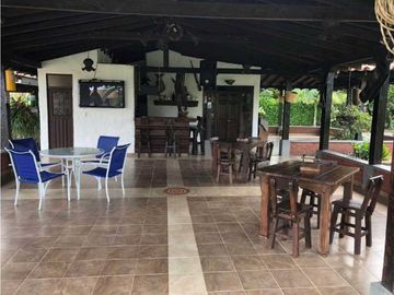 Vendo espectacular chalet en Montenegro