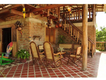 Espectacular casa campestre, 3000m2 de terreno, masinga (bonda)