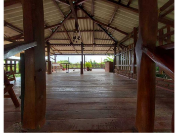 Espectacular casa campestre, 3000m2 de terreno, masinga (bonda)