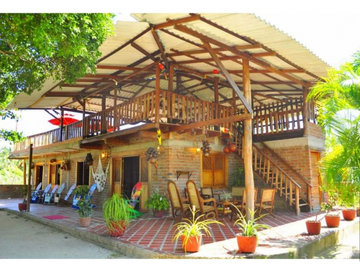 Espectacular casa campestre, 3000m2 de terreno, masinga (bonda)