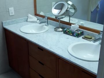 EN VENTA   !!!INVERSIONISTAS OPORTUNIDAD!!! CASA  SAN CARLOS
