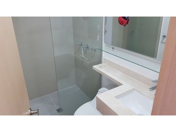 Apartamento con excelente ubicación en el Prado - 005