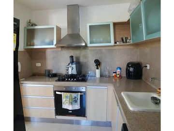 Apartamento con excelente ubicación en el Prado - 005