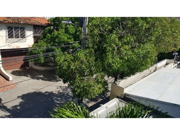 Apartamento con excelente ubicación en el Prado - 005