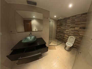 Apartamento duplex en venta de 137 m2 Molinos norte