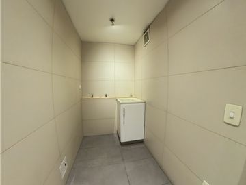 Apartamento duplex en venta de 137 m2 Molinos norte