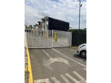 Venta de Espectacular Casa en Condominio en Jamundi