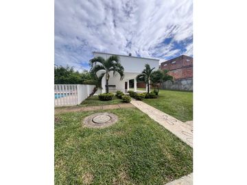 Venta de Espectacular Casa en Condominio en Jamundi