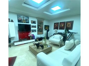 SE VENDE CASA DE LUJO EN VILLA CAMPESTRE
