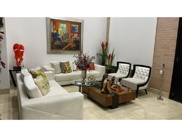 SE VENDE CASA DE LUJO EN VILLA CAMPESTRE
