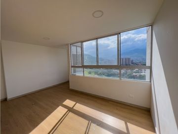 SE VENDE APARTAMENTO EN COPACABANA