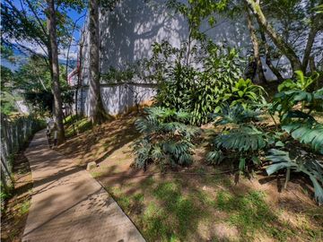 SE VENDE APARTAMENTO EN COPACABANA