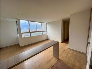 SE VENDE APARTAMENTO EN COPACABANA
