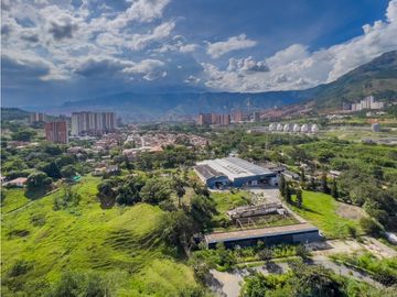 SE VENDE APARTAMENTO EN COPACABANA