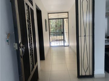 Venta de Casa + Apartaestudio en Villa Hermosa, Medellín | Estrato 4