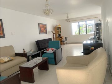 Venta de Casa + Apartaestudio en Villa Hermosa, Medellín | Estrato 4