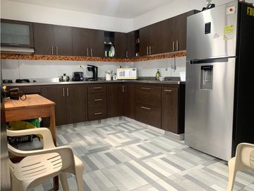 Venta de Casa + Apartaestudio en Villa Hermosa, Medellín | Estrato 4