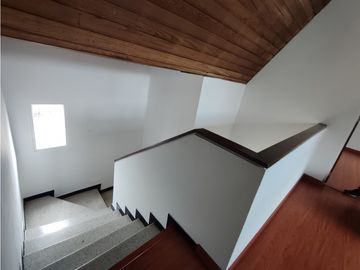 SE VENDE  CASA SECTOR AMERICAS OCCIDENTAL