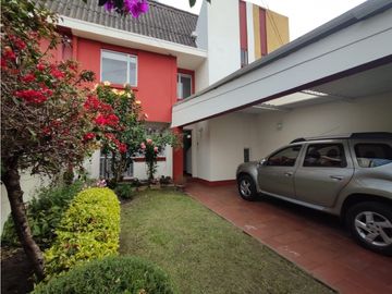 SE VENDE  CASA SECTOR AMERICAS OCCIDENTAL
