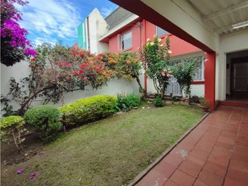 SE VENDE  CASA SECTOR AMERICAS OCCIDENTAL