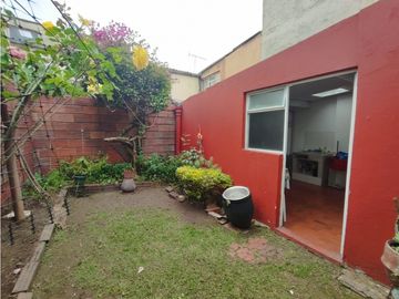 SE VENDE  CASA SECTOR AMERICAS OCCIDENTAL