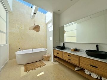 Venta CASA de LUJO de 2 niveles Karibana Beach & Golf Cartagena