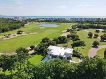 Venta CASA de LUJO de 2 niveles Karibana Beach & Golf Cartagena