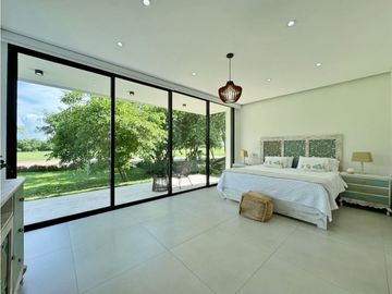 Venta CASA de LUJO de 2 niveles Karibana Beach & Golf Cartagena