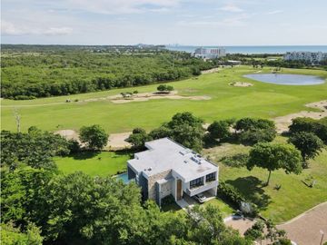 Venta CASA de LUJO de 2 niveles Karibana Beach & Golf Cartagena