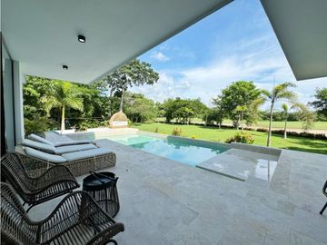 Venta CASA de LUJO de 2 niveles Karibana Beach & Golf Cartagena