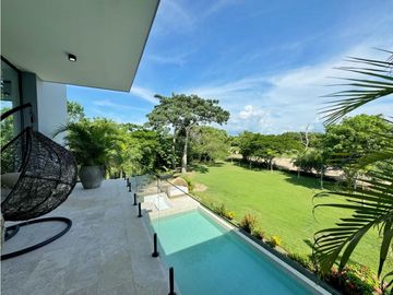 Venta CASA de LUJO de 2 niveles Karibana Beach & Golf Cartagena