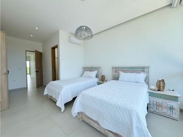 Venta CASA de LUJO de 2 niveles Karibana Beach & Golf Cartagena