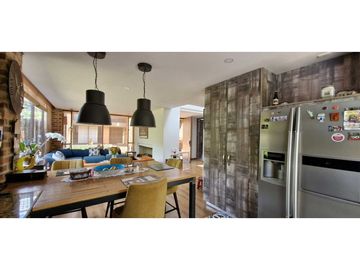 Amplia y bella casa para la venta en Chía