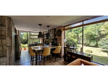 Amplia y bella casa para la venta en Chía