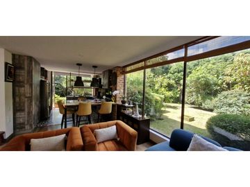 Amplia y bella casa para la venta en Chía