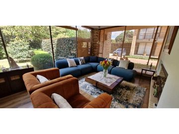 Amplia y bella casa para la venta en Chía