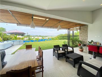 EXCELENTE CASA DE CAMPO SECTOR CLUB CAMPESTRE