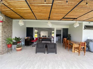EXCELENTE CASA DE CAMPO SECTOR CLUB CAMPESTRE