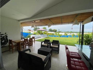 EXCELENTE CASA DE CAMPO SECTOR CLUB CAMPESTRE