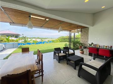 EXCELENTE CASA DE CAMPO SECTOR CLUB CAMPESTRE